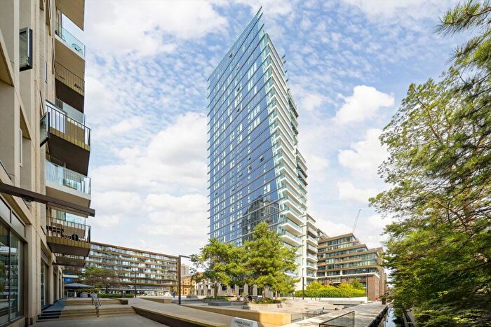 2 Bedroom Flat To Rent In Boxwood Gardens, Wapping, E1W