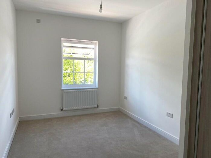 1 Bedroom Flat To Rent In Little Meadow Court, Watermark Road, Maidstone, Kent, ME14