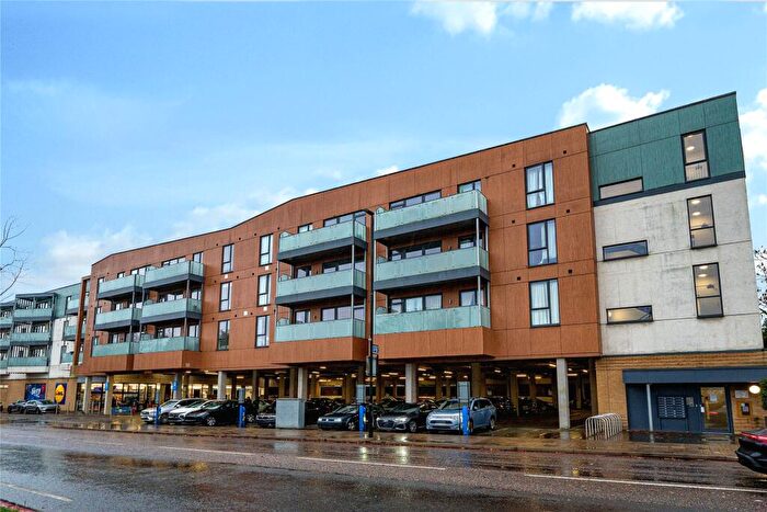 2 Bedroom Flat For Sale In Glebe Way, West Wickham, BR4
