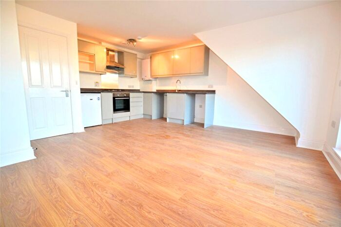 1 Bedroom Flat To Rent In Dorset Road, Harringay, London, N15