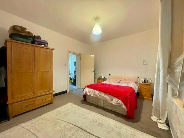 1 Bedroom Flat To Rent In High Road Stratford, E15