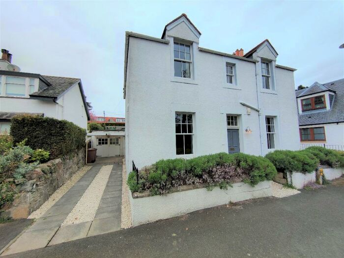 3 Bedroom Flat To Rent In Brae Park, Cramond, Edinburgh, EH4