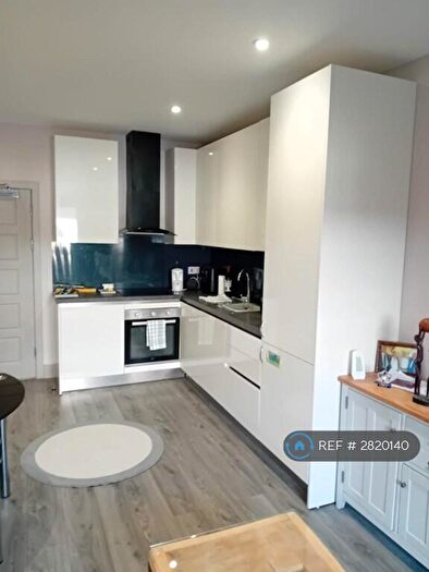 1 Bedroom Flat To Rent In Cube House, Stoke Mandeville, Aylesbury, HP22