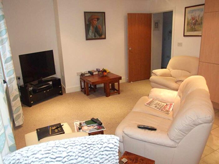 2 Bedroom Apartment To Rent In Lady Isle House, Prospect Place, CF11