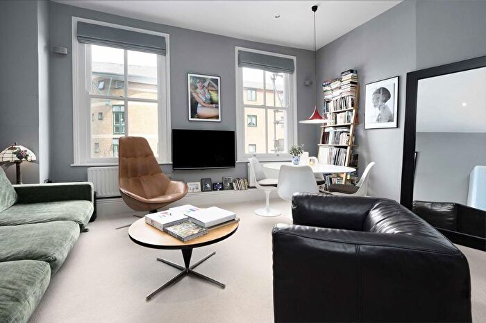 2 Bedroom Flat To Rent In Bramley Road, Notting Hill, W10