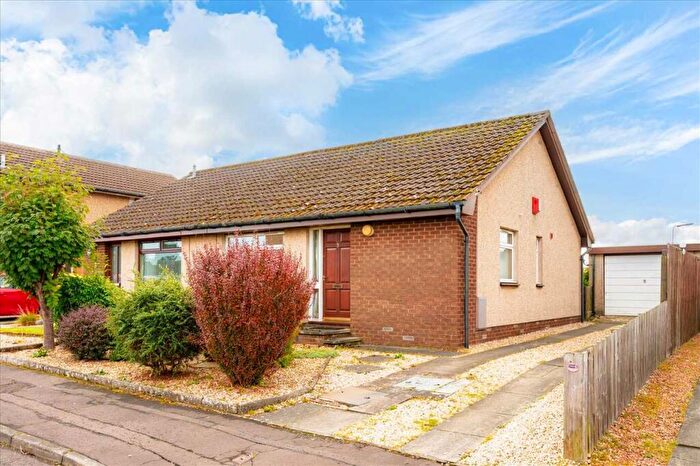 2 Bedroom Semi-Detached Bungalow For Sale In Barns Park, Dalgety Bay, KY11