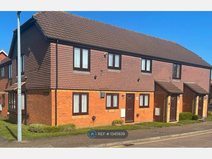 1 Bedroom Flat To Rent In Steppingley Road, Flitwick, MK45
