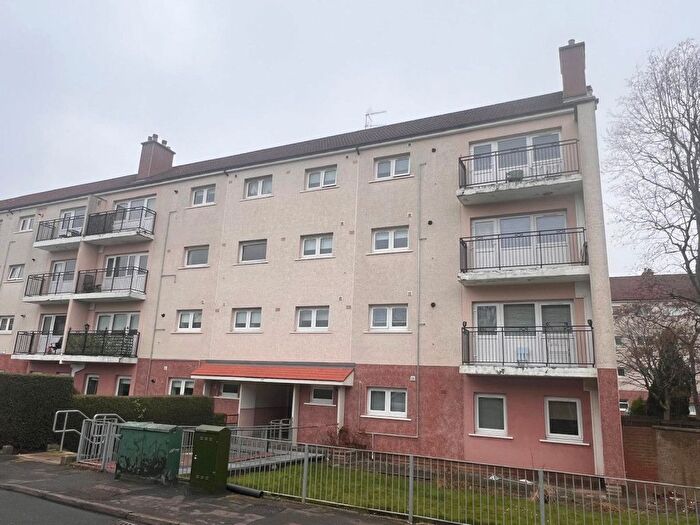 2 Bedroom Flat To Rent In Edinbeg Avenue, Glasgow, G42