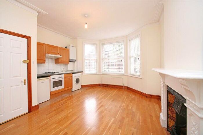 1 Bedroom Flat To Rent In Lithos Road, Finchley Road, NW3