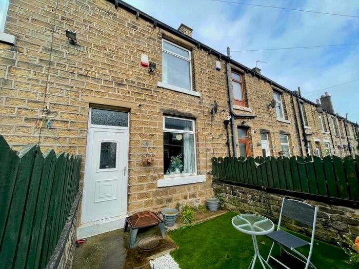 2 Bedroom Terraced House To Rent In Baker Street, Lindley, Huddersfield, HD3