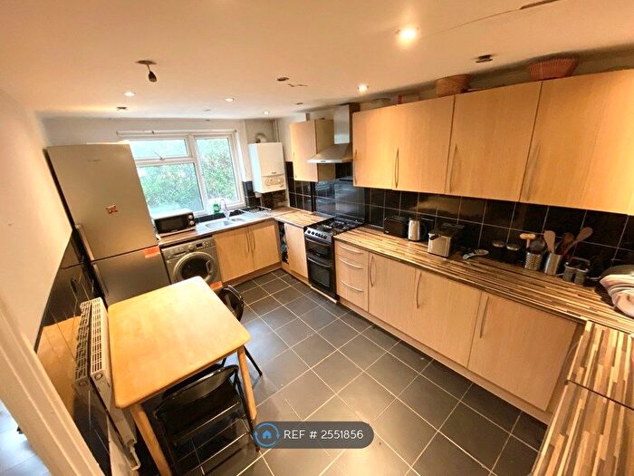 4 Bedroom Terraced House To Rent In Abbotsbury Close, London, E15