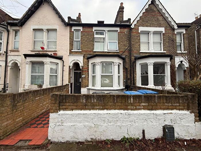 Studio To Rent In Marlborough Road, London, N22