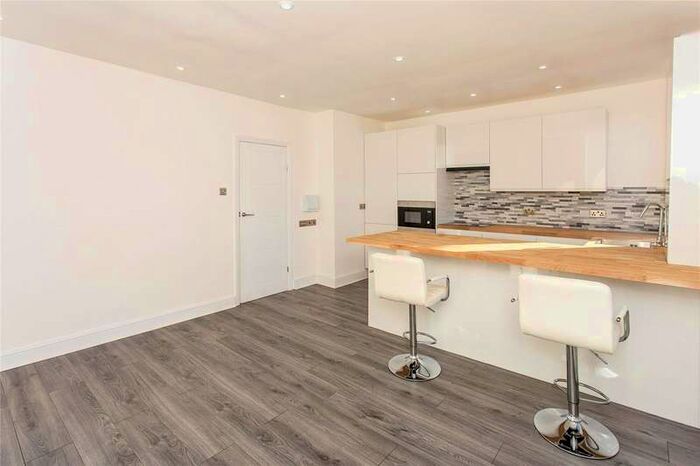 1 Bedroom Flat To Rent In Rectory Grove, Croydon, CR0