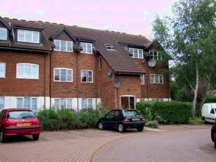 1 Bedroom Maisonette To Rent In Napier Court, Flamstead End Road, West Cheshunt, EN8