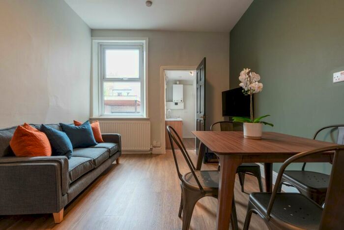 2 Bedroom Terraced House To Rent In Doncaster Road, Newcastle, NE2