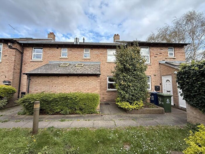 2 Bedroom Terraced House For Sale In Romsey Terrace, Cambridge, CB1