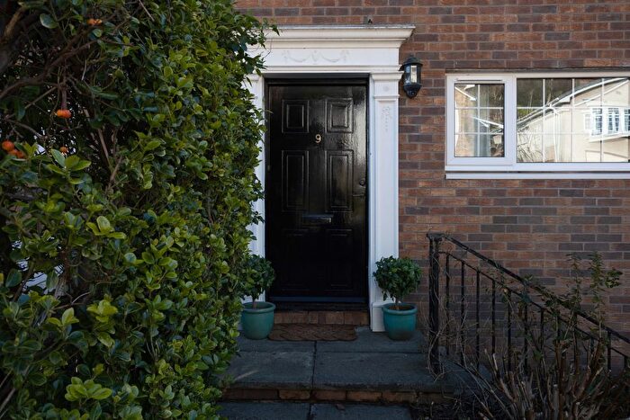 4 Bedroom Semi-Detached House For Sale In Orrock Drive, Burntisland, KY3