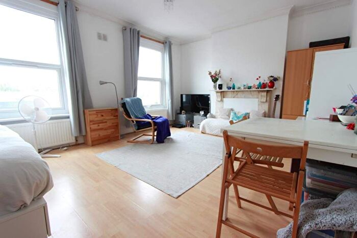 1 Bedroom Flat To Rent In Rectory Road, London, N16