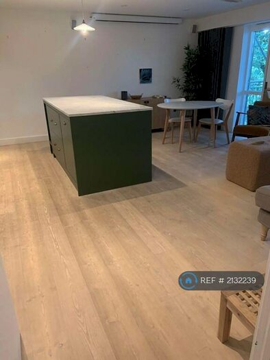 2 Bedroom Flat To Rent In Stepney Way, London, E1