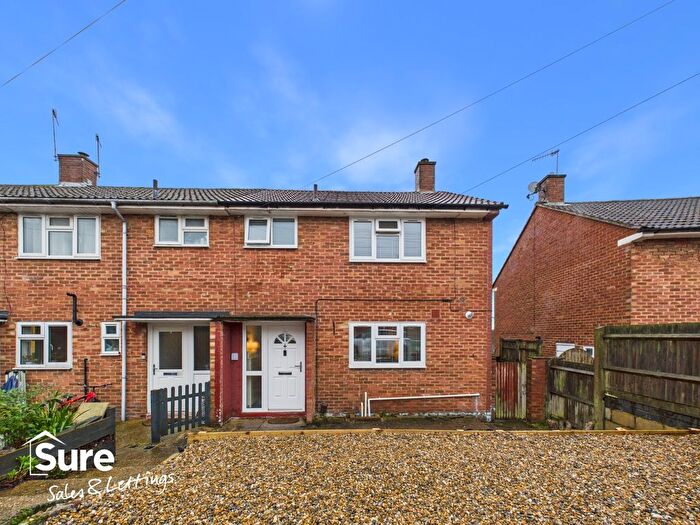 3 Bedroom End Terrace House For Sale In Oak Street, Hemel Hempstead, Hertfordshire, HP3