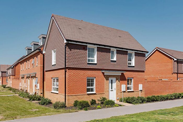 3 Bedroom Detached House For Sale In Leigh Road, Wimborne, BH21