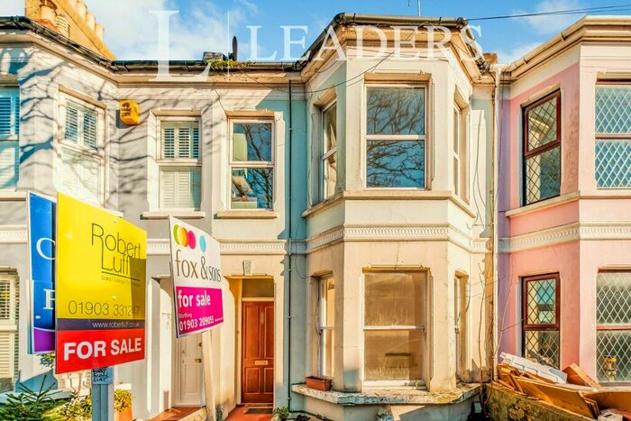 1 Bedroom Flat To Rent In Ashdown Road, Worthing, BN11