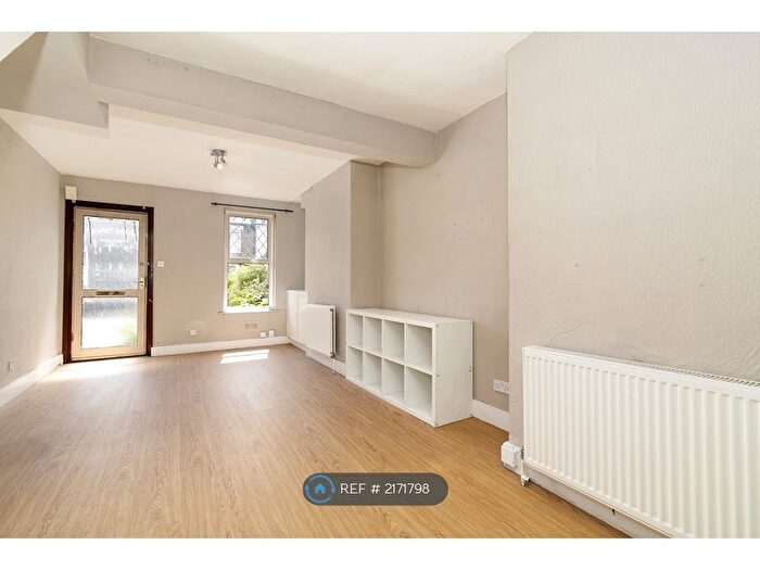 2 Bedroom Terraced House To Rent In Clyde Road, London, N15