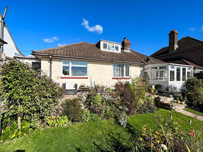 2 Bedroom Bungalow For Sale In Hastings Road, Battle, TN33