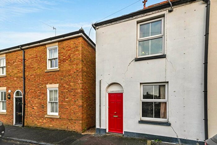 2 Bedroom End Terrace House For Sale In Hollow Lane, Canterbury, CT1