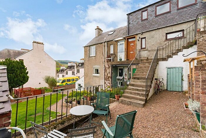 2 Bedroom Flat For Sale In Hall Street, Walkerburn, EH43
