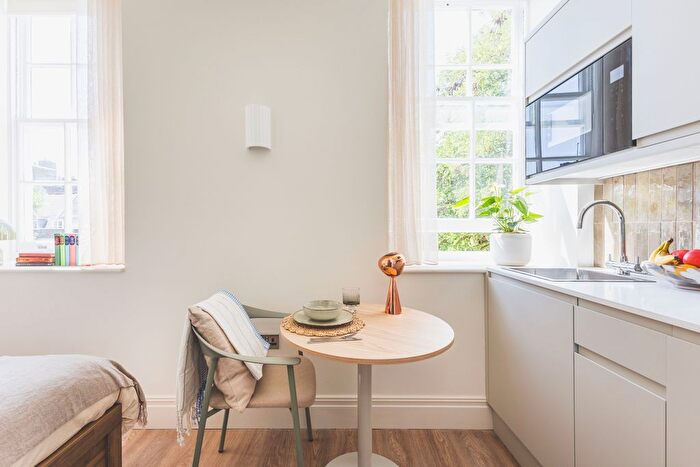 Studio To Rent In Bedford Row, Holborn, London, WC1R