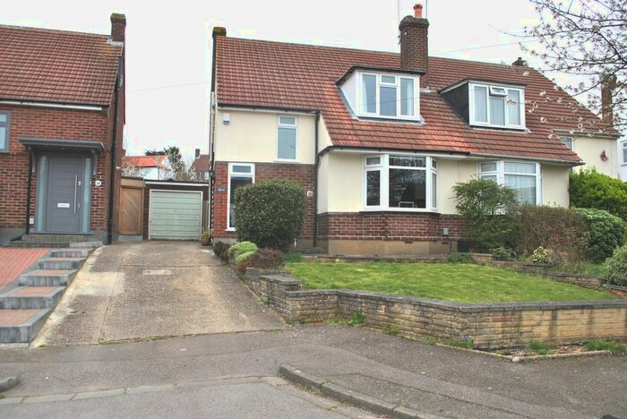 3 Bedroom Semi-Detached House To Rent In Chauncy Avenue, Potters Bar, EN6