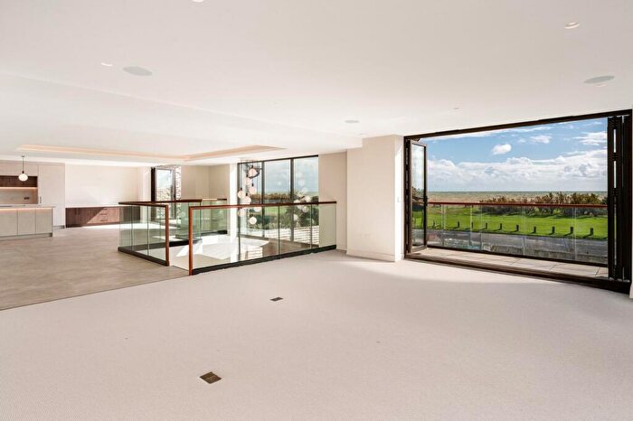 5 Bedroom Detached House For Sale In Marine Drive, Goring-By-Sea, BN12