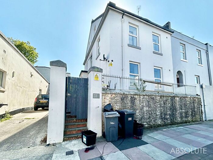 1 Bedroom Flat To Rent In Union Street, Torquay, TQ2