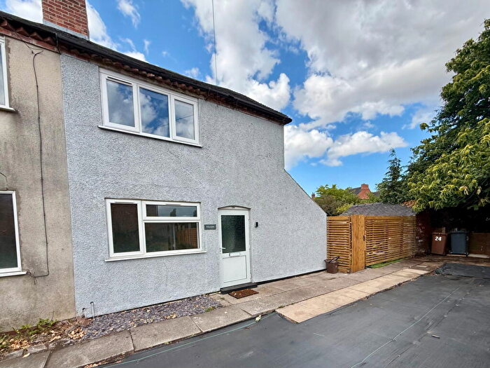 2 Bedroom Semi-Detached House For Sale In Rose Tree Lane, Newhall, DE11
