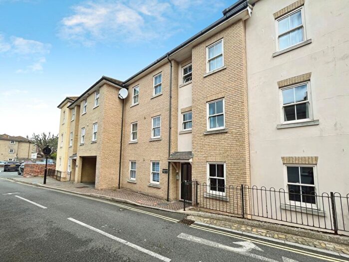 2 Bedroom Apartment For Sale In Pound Lane, Ventnor, Isle Of Wight, PO38