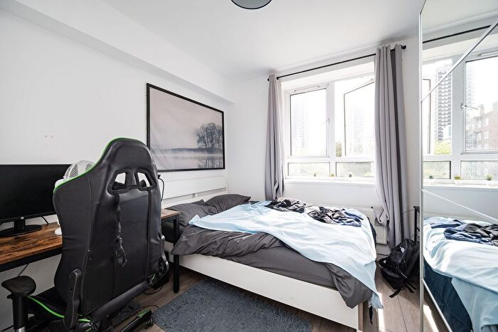 4 Bedroom Flat For Sale In Hadfield House, Ellen Street, Aldgate, London, E1