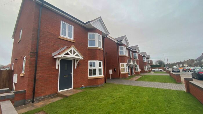 4 Bedroom House To Rent In Broadmead Avenue, Northampton, NN3