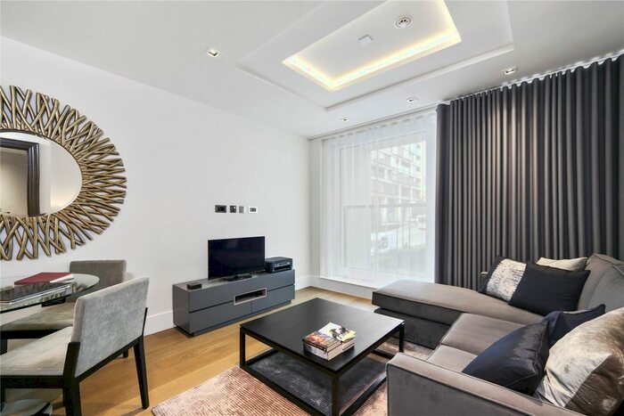 1 Bedroom Flat For Sale In Lord Kensington House, Radnor Terrace, Kensington, W14