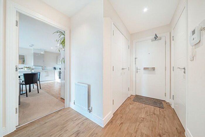 2 Bedroom Flat For Sale In Copeland House, Stevenage, Hertfordshire, SG1