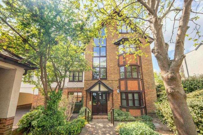 1 Bedroom Flat To Rent In Kingston Road, Teddington, TW11