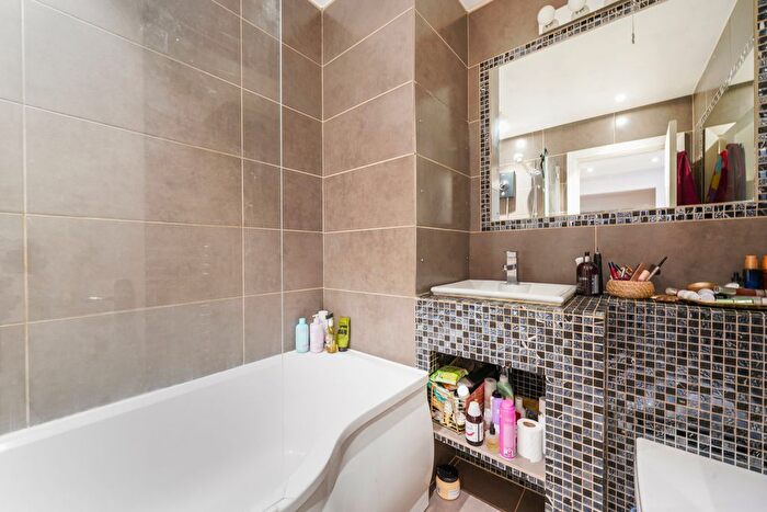 1 Bedroom Flat To Rent In Hanover Gate Mansions, Park Road, NW1
