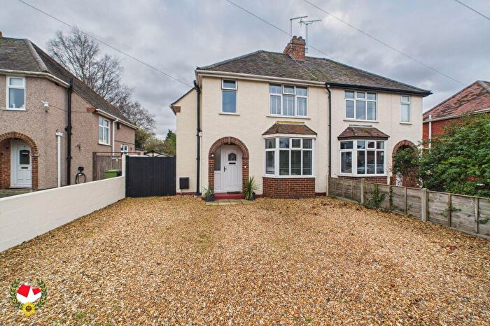 3 Bedroom Semi-Detached House For Sale In Westfield Avenue, Brockworth, Gloucester, GL3