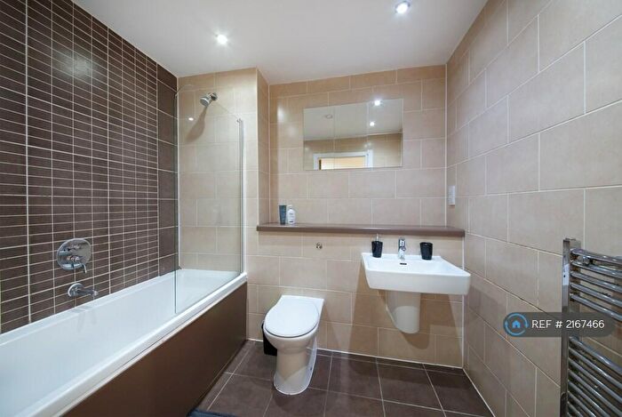 2 Bedroom Flat To Rent In The Gallery, Liverpool, L8