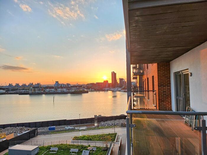 2 Bedroom Apartment For Sale In John Thornycroft Road, Woolston, SO19