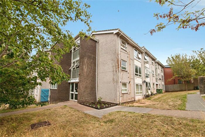 2 Bedroom Flat For Sale In Newtown Close, Exeter, Devon, EX1