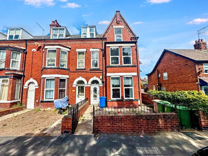 6 Bedroom End Terrace House For Sale In Horsforth Avenue, Bridlington, YO15