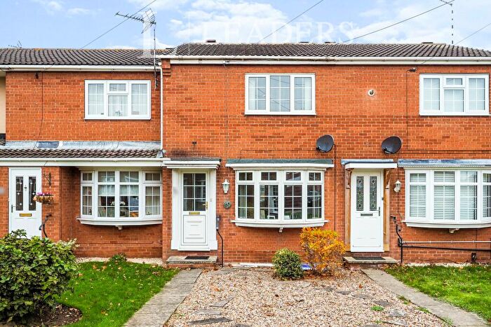 2 Bedroom Town House To Rent In Rockingham Grove, NG13