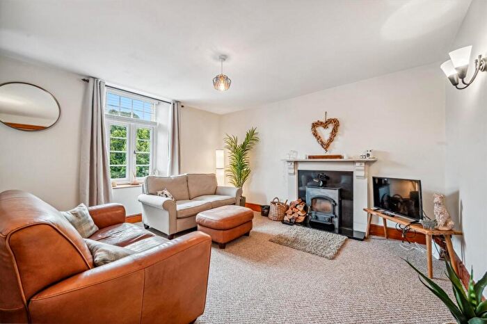 2 Bedroom Apartment For Sale In The Bank, Stoney Middleton, Hope Valley, S32