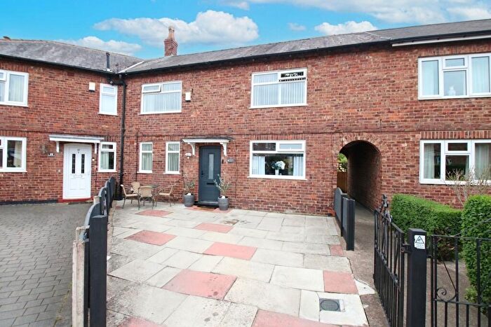 3 Bedroom Terraced House For Sale In Hamilton Avenue, Cadishead, M44